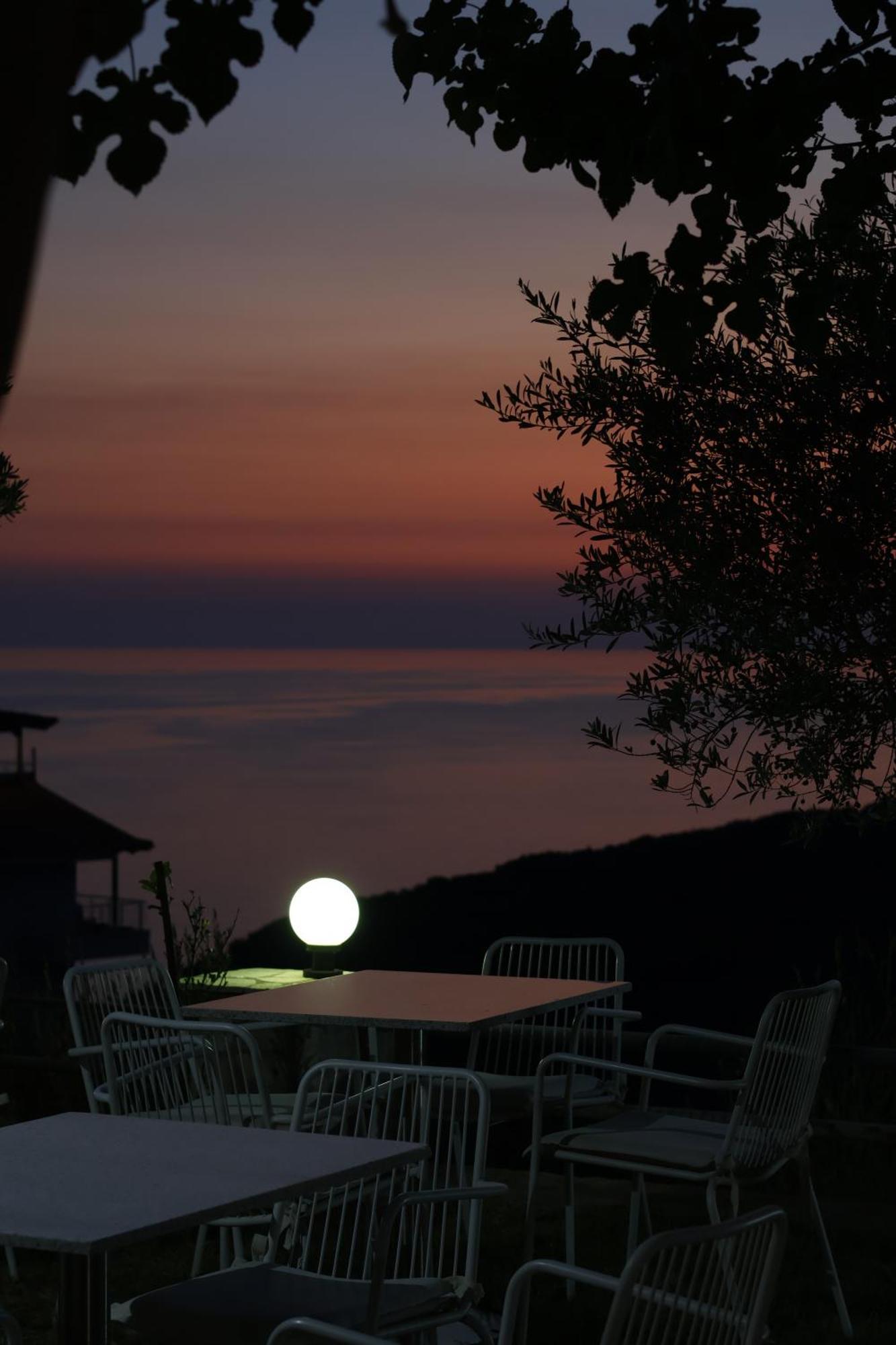 Sunset Serenity Himarë Exterior foto